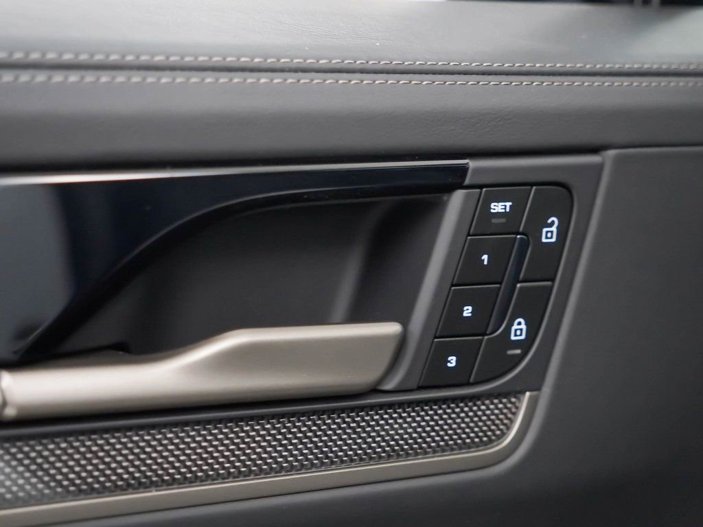Certified 2025 Porsche Cayenne Turbo image 22