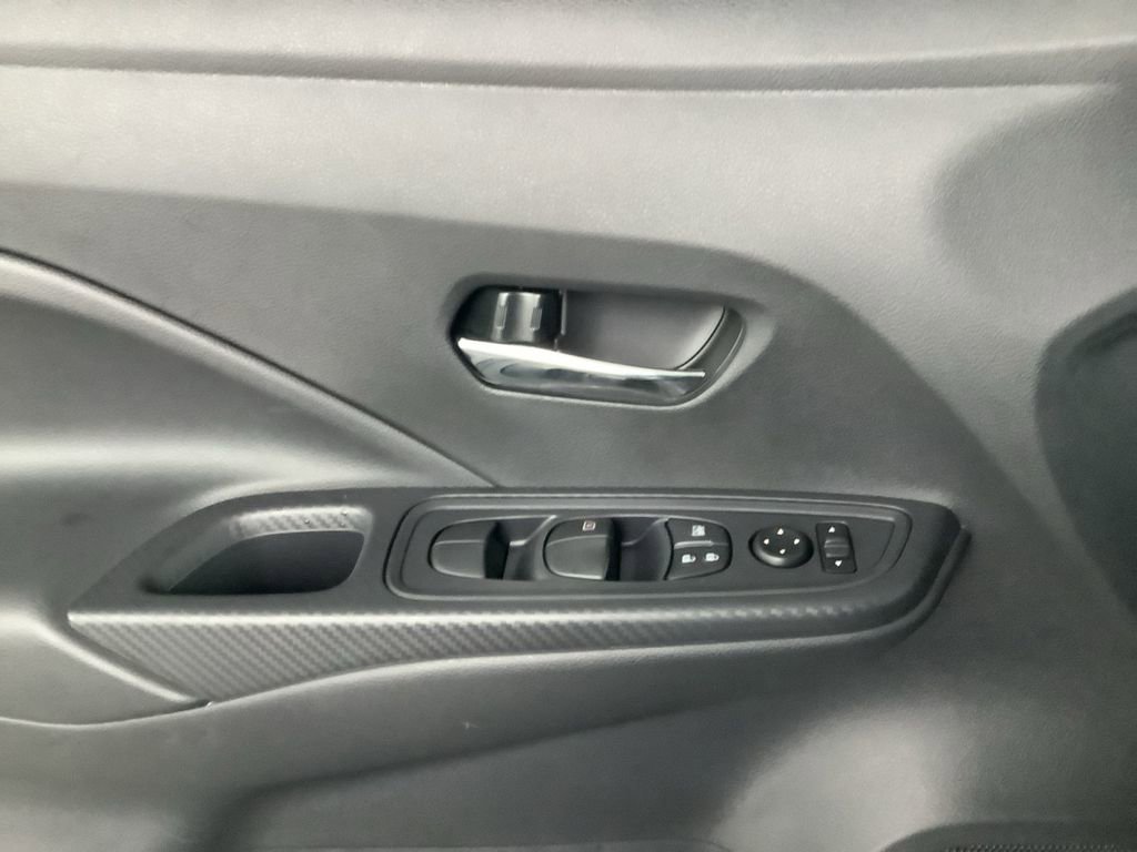 Used 2025 Nissan Versa SV w/ Trunk Package image 23