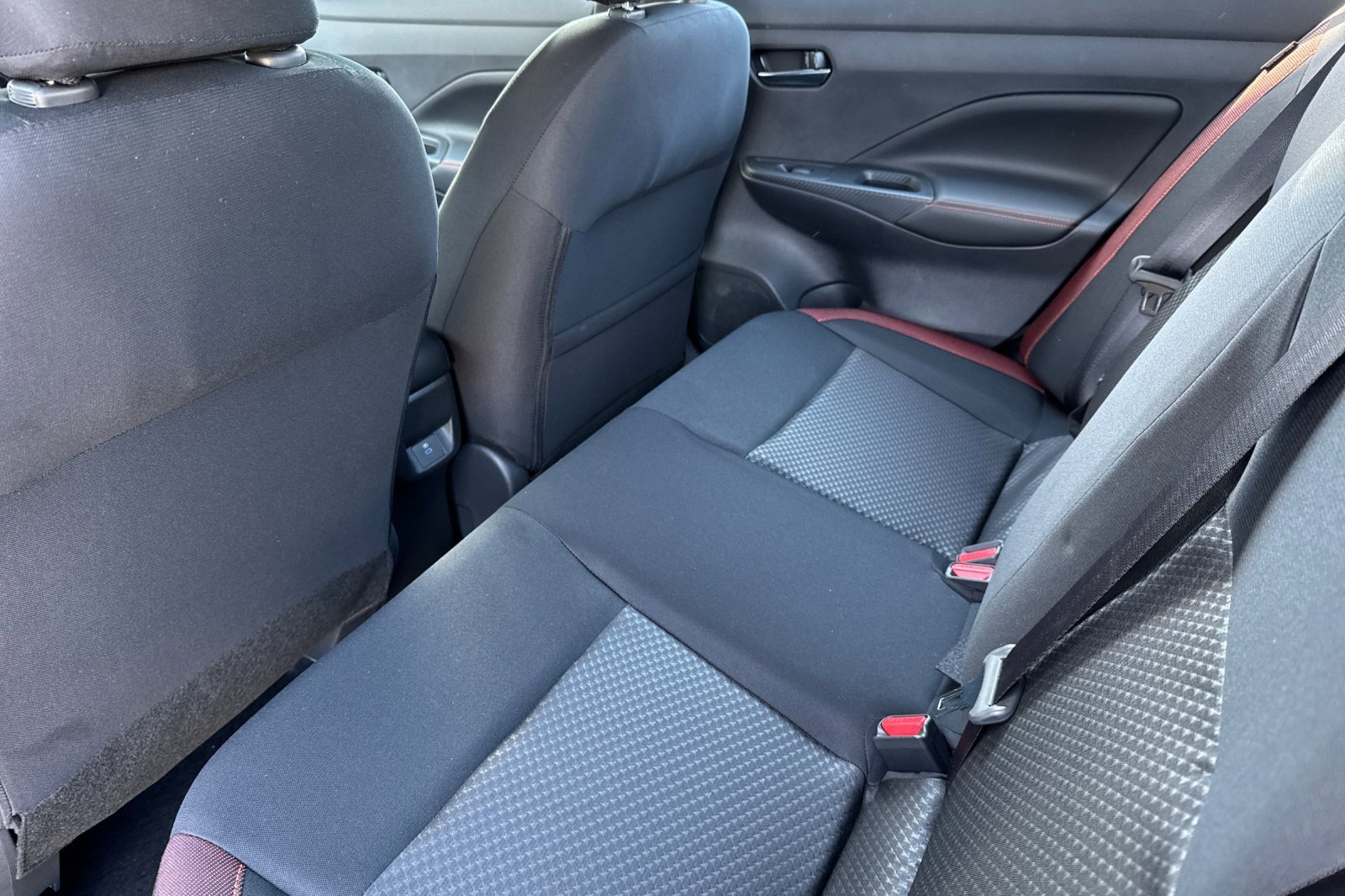 Used 2025 Nissan Versa SR w/ Trunk Package image 9