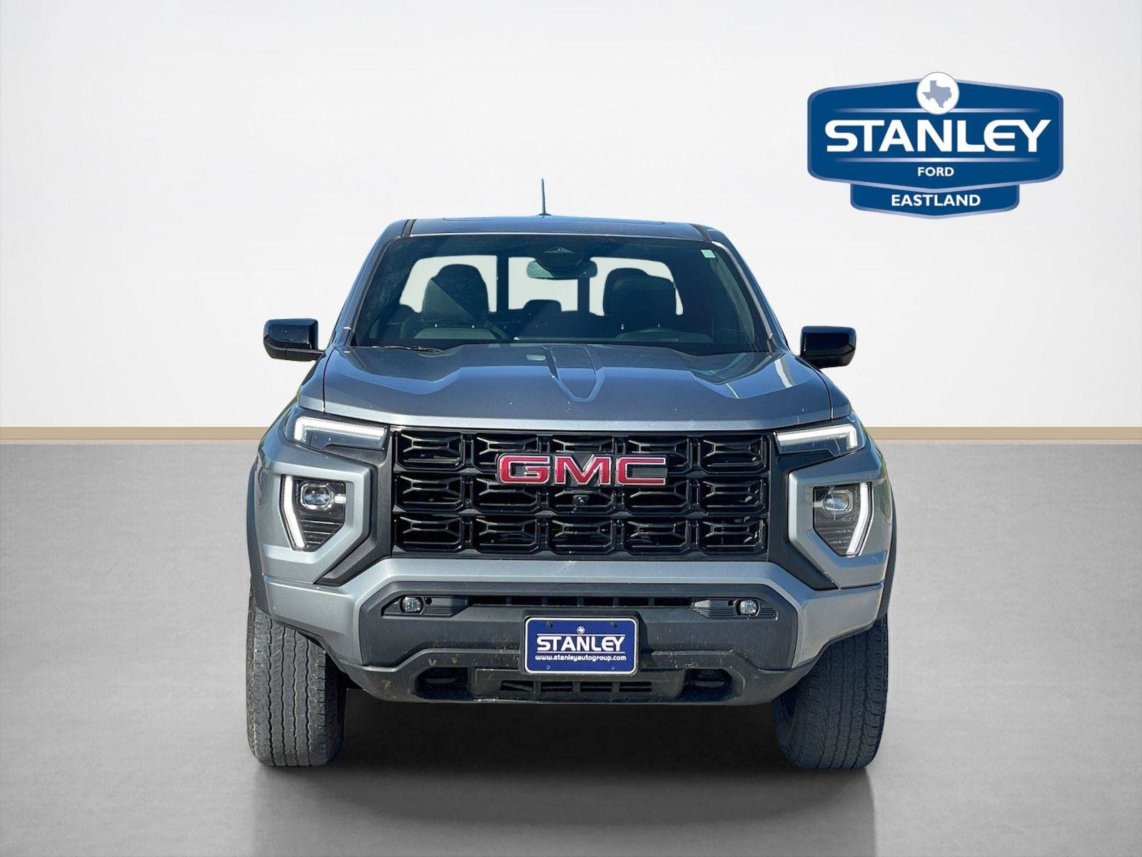 Used 2024 GMC Canyon Elevation w/ Elevation Premium Package RWD image 2
