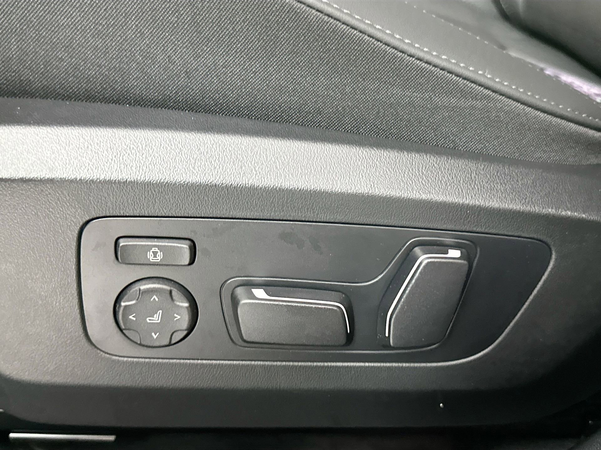 New 2026 BMW X3 xDrive30 w/ Premium Package image 18