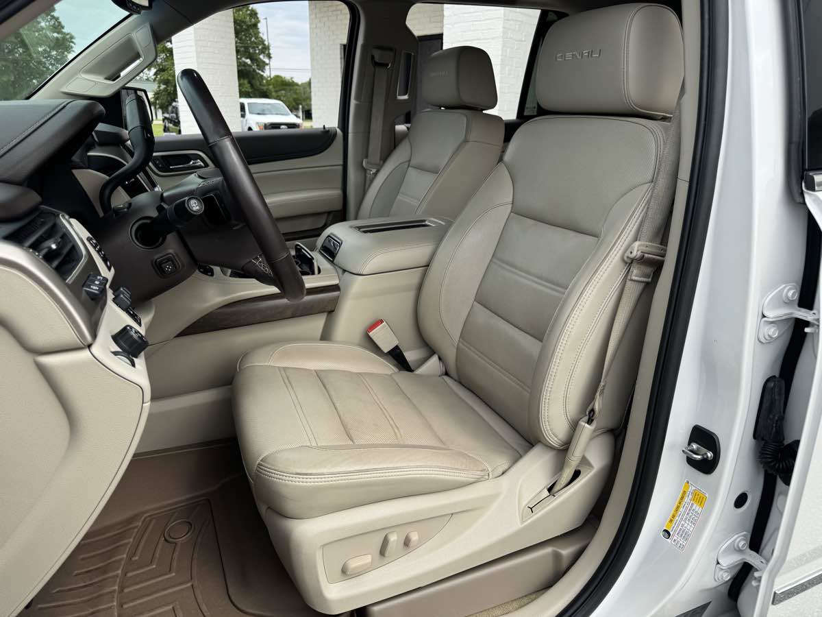 Used 2018 GMC Yukon Denali w/ Open Road Package RWD image 12