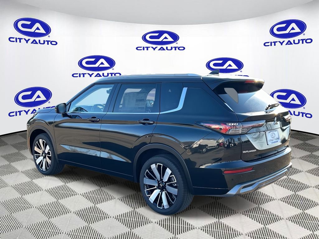 Used 2025 Mitsubishi Outlander SEL image 5