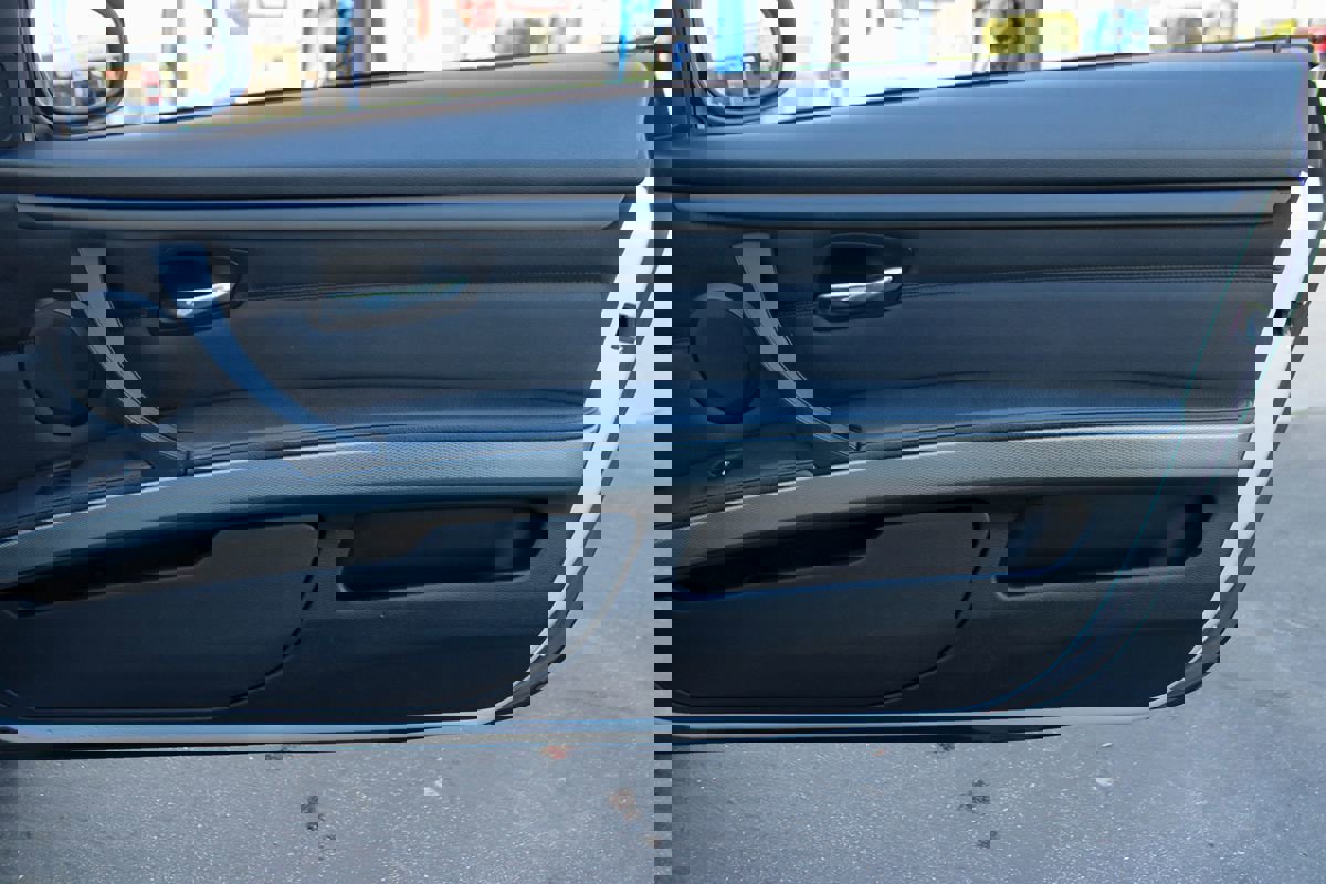 Used 2013 BMW 335is Convertible image 43