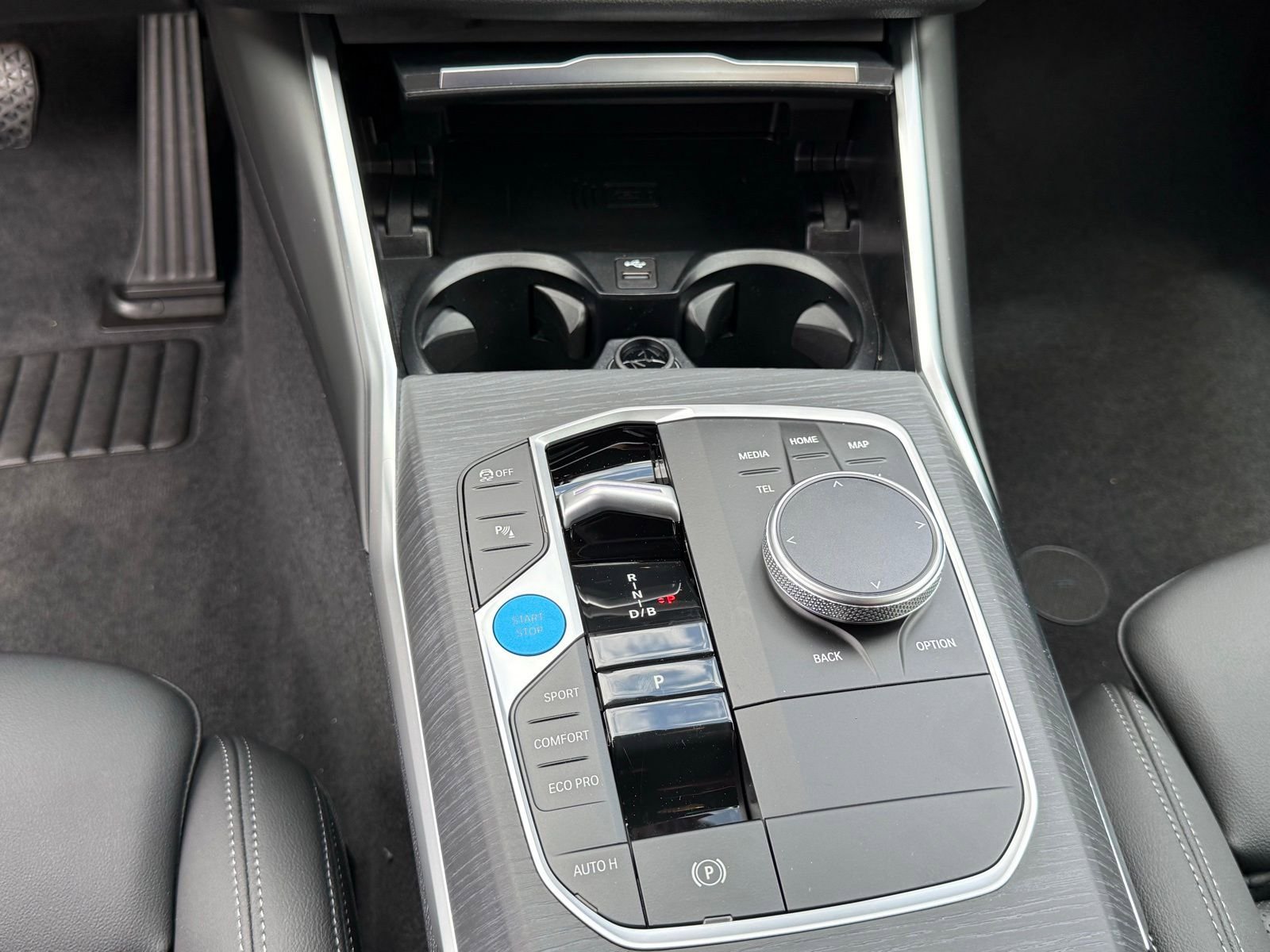 New 2026 BMW i4 eDrive40 w/ Premium Package RWD image 27