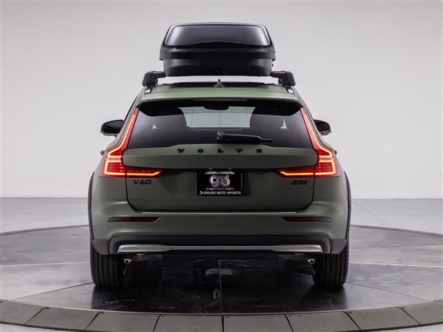 New 2026 Volvo V60 B5 Cross Country Plus w/ Climate Package image 4