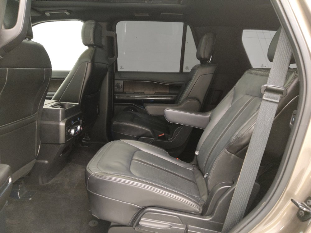 Used 2018 Ford Expedition Limited image 18