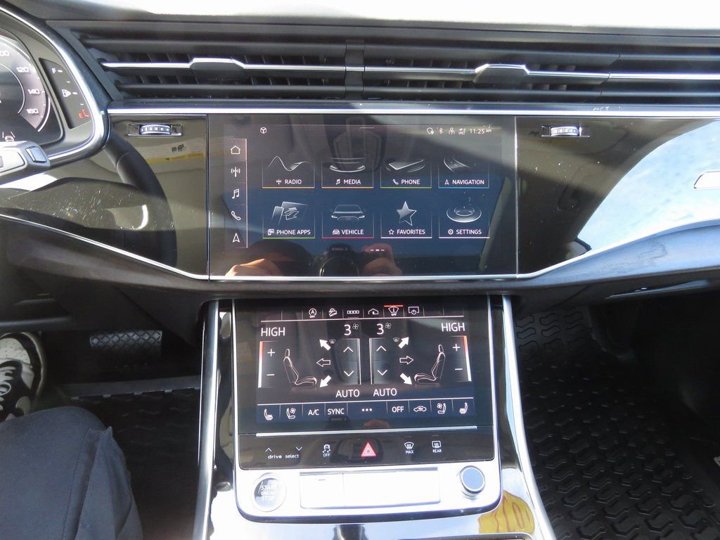 Used 2022 Audi Q8 Prestige image 27