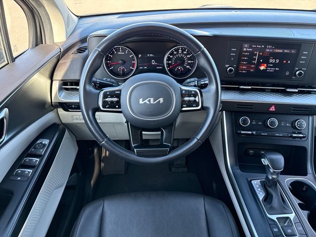 Used 2022 Kia Carnival LX FWD image 20