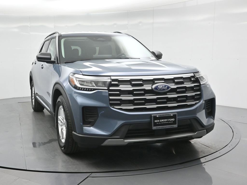Used 2025 Ford Explorer Active