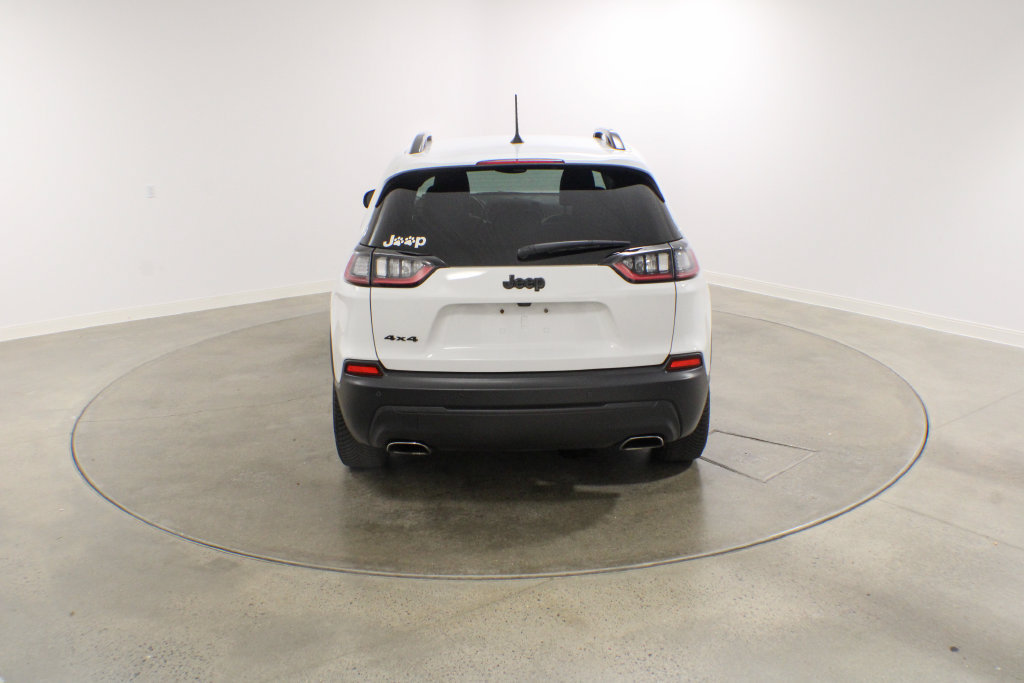 Used 2020 Jeep Cherokee Latitude Plus AWD/4WD image 4