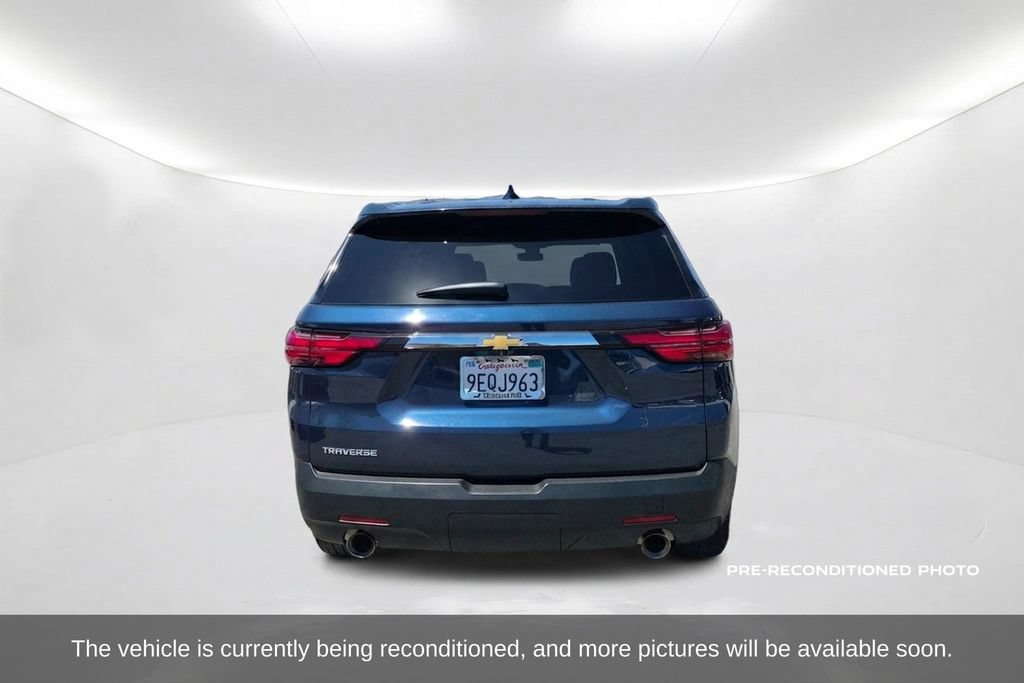 Used 2022 Chevrolet Traverse LS FWD image 7