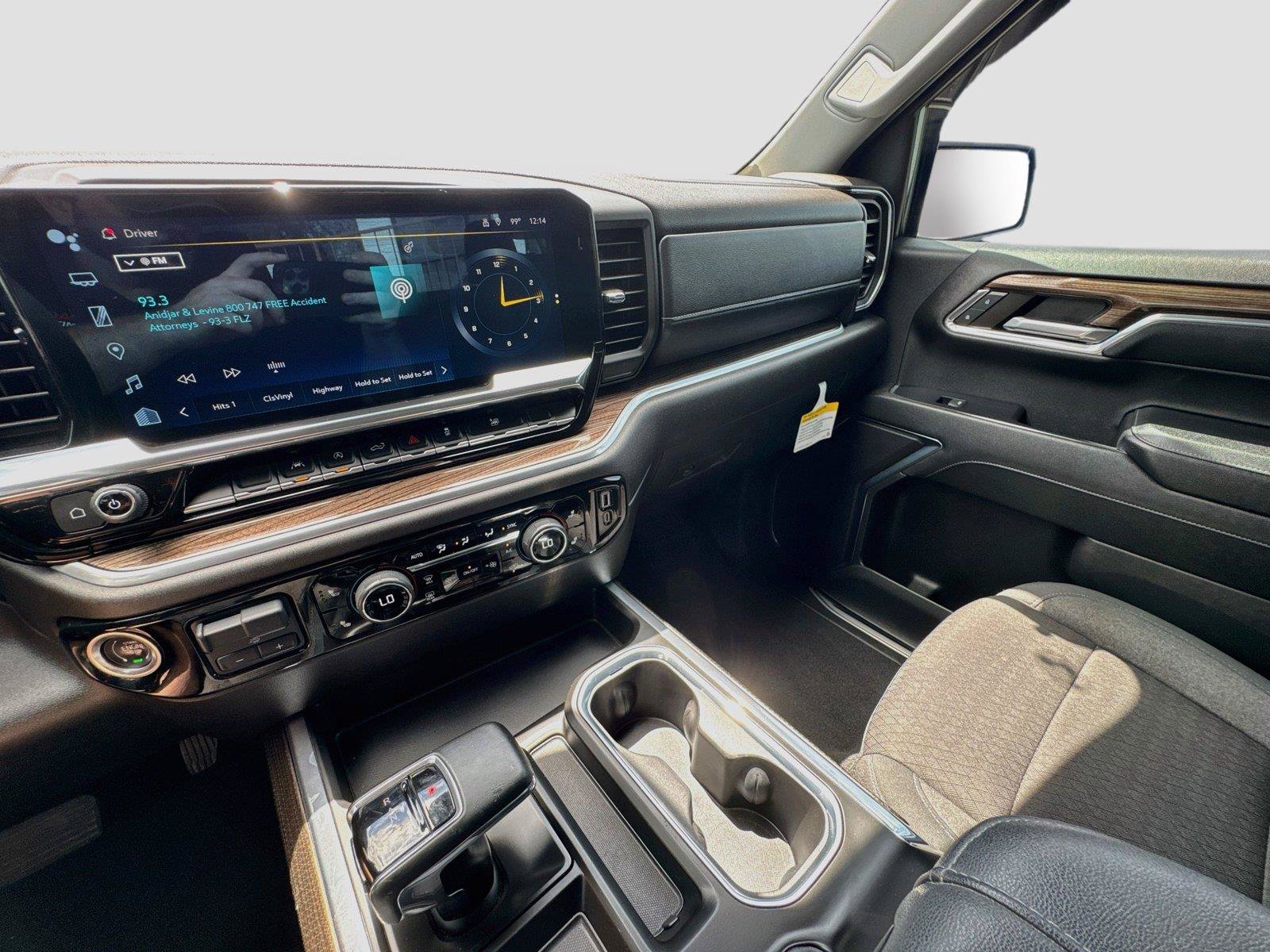 Used 2024 Chevrolet Silverado 1500 RST RWD image 15