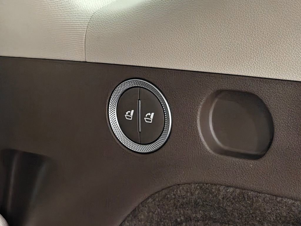 Used 2023 Genesis GV80 3.5T Advanced + image 42