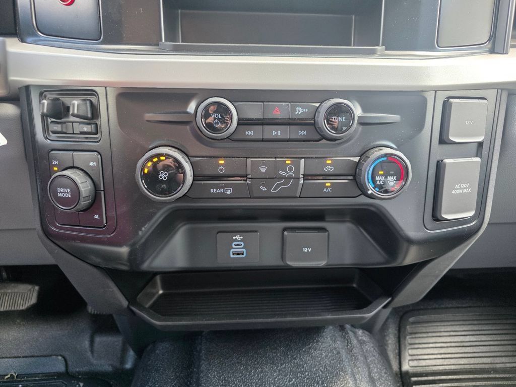 New 2026 Ford F550 4x4 Crew Cab image 38