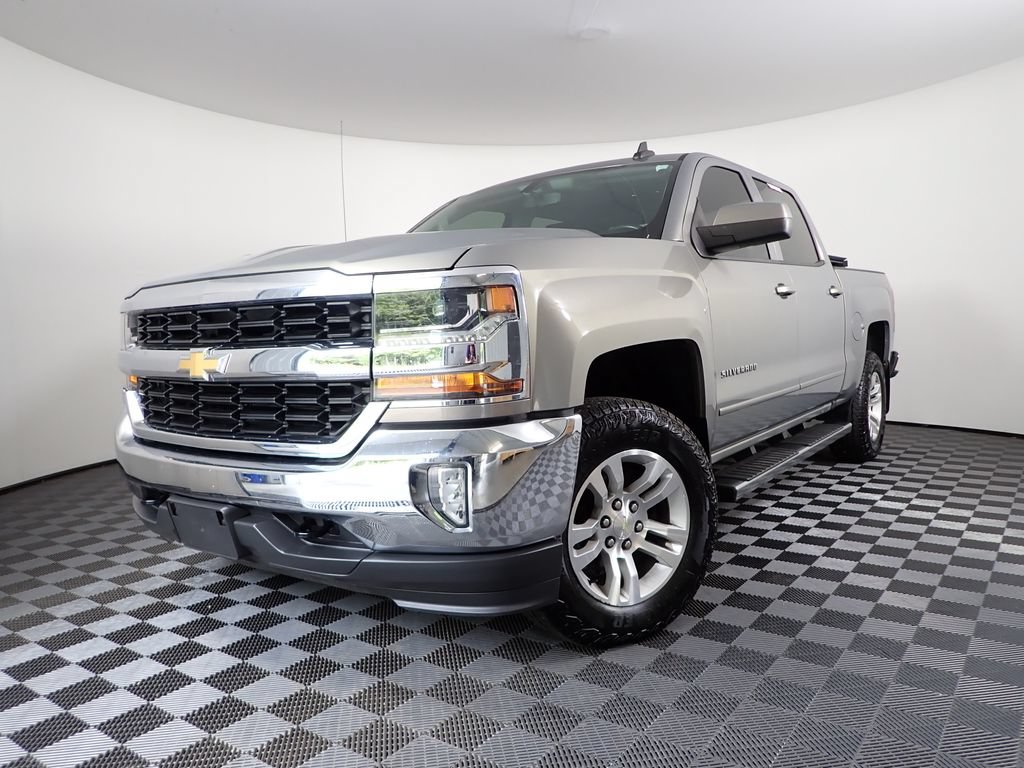 Used 2017 Chevrolet Silverado 1500 LT w/ All Star Edition AWD/4WD image 2
