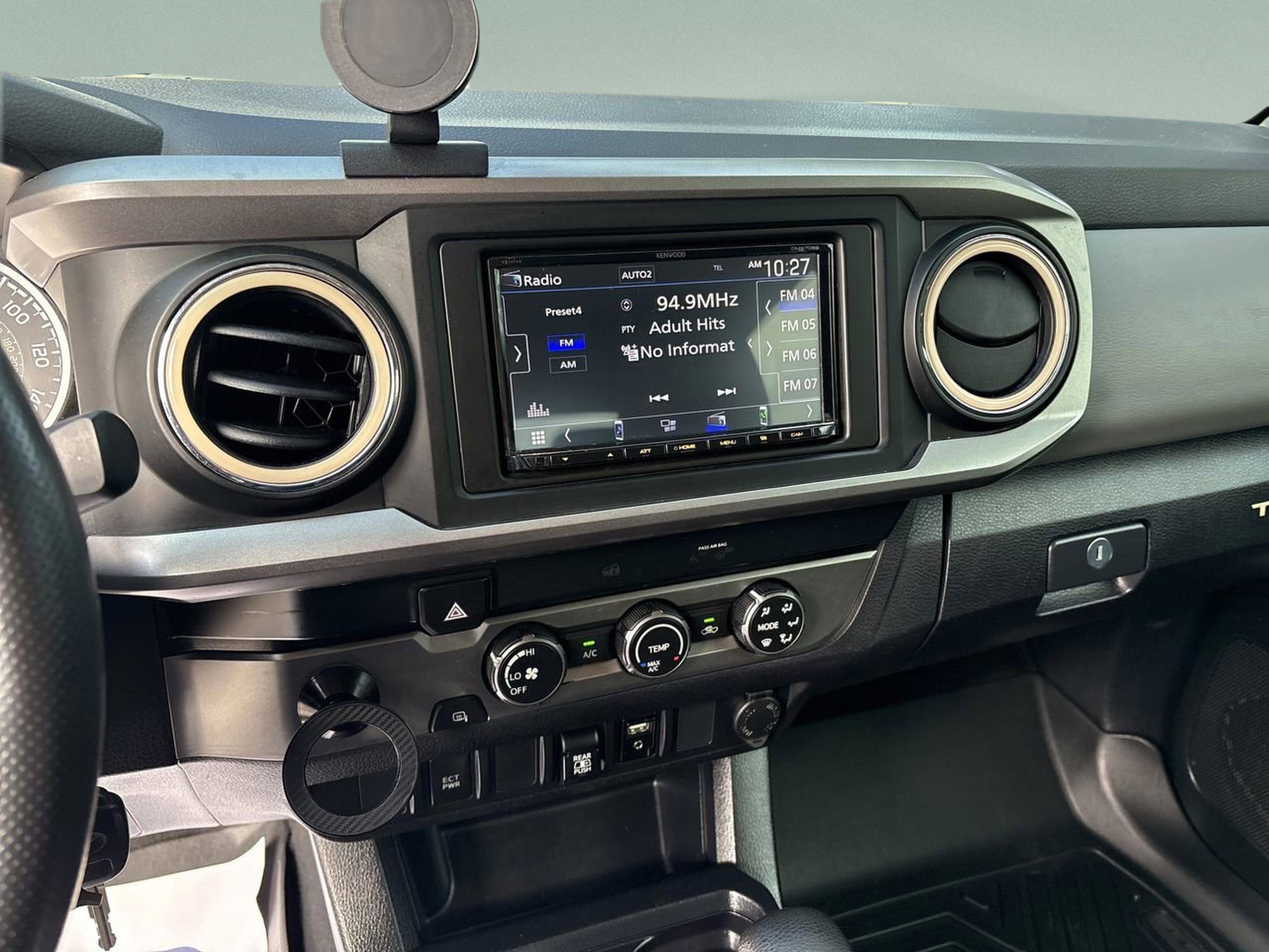 Used 2019 Toyota Tacoma SR5 image 22