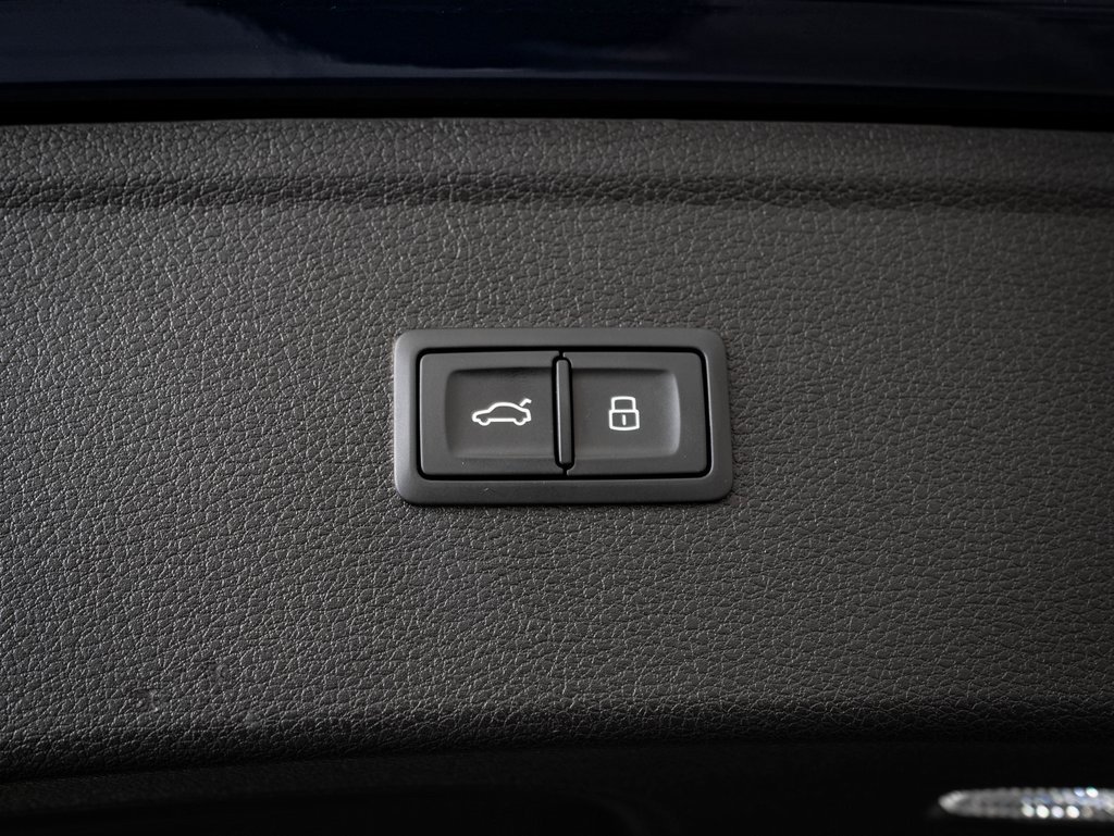 Certified 2025 Audi Q5 2.0T Premium w/ Convenience Plus Package image 22