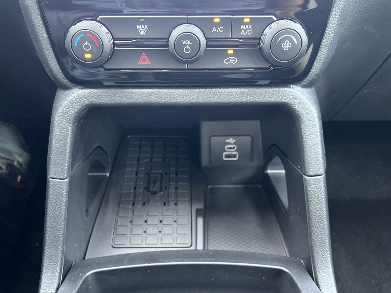 New 2025 Ford Ranger XLT w/ Technology Package RWD image 5