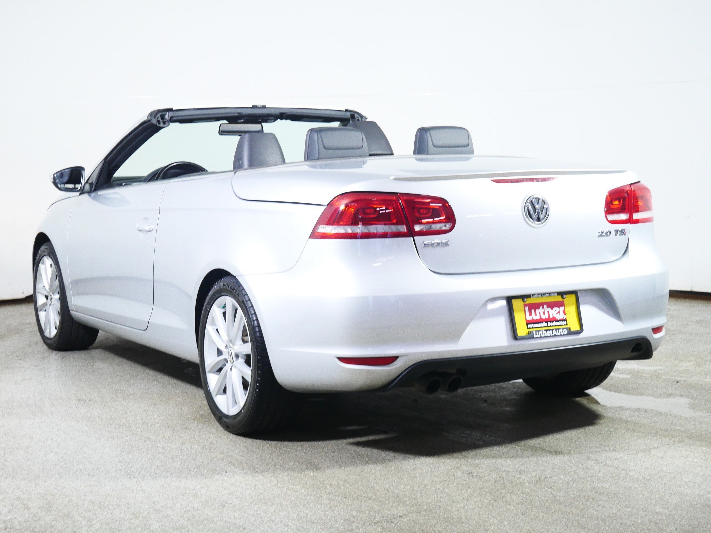 Used 2013 Volkswagen Eos Komfort FWD image 5