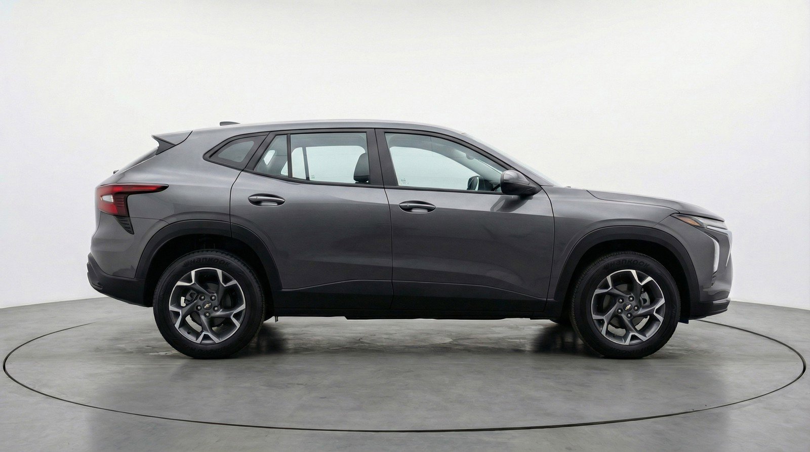 Used 2025 Chevrolet Trax LT image 11