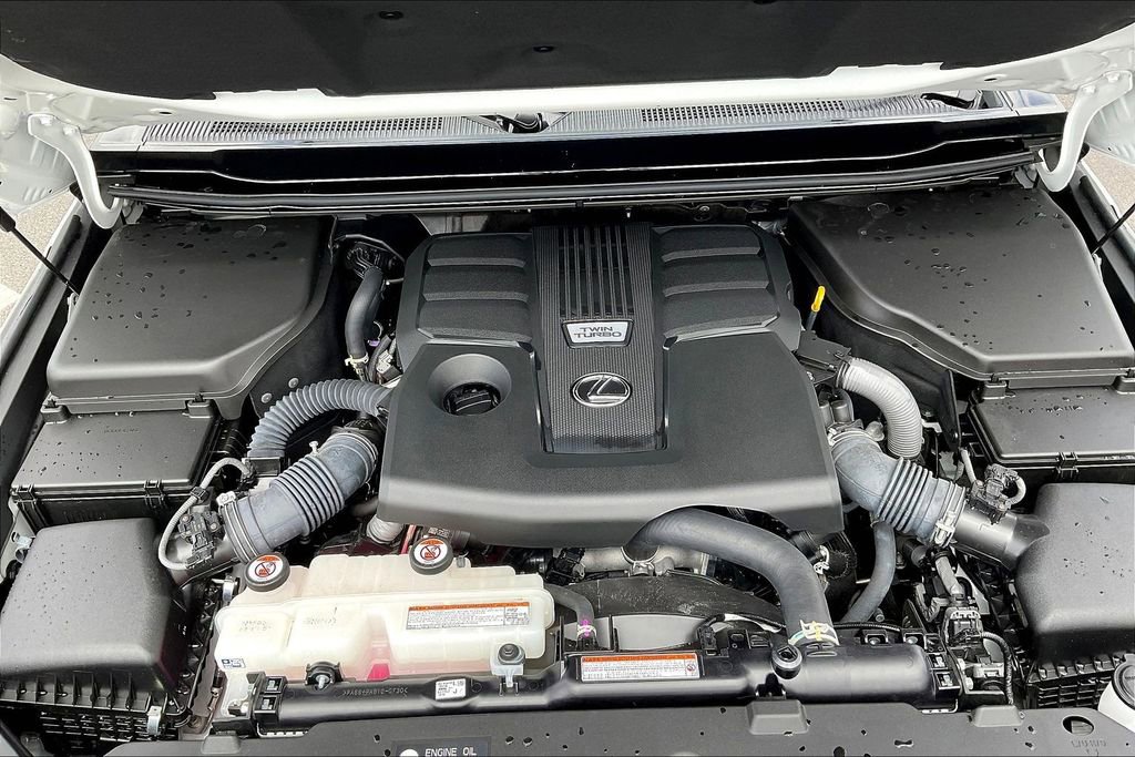 Used 2025 Lexus GX 550 w/ Cold Area Package image 30