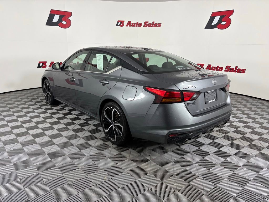 Used 2025 Nissan Altima 2.5 SR image 4