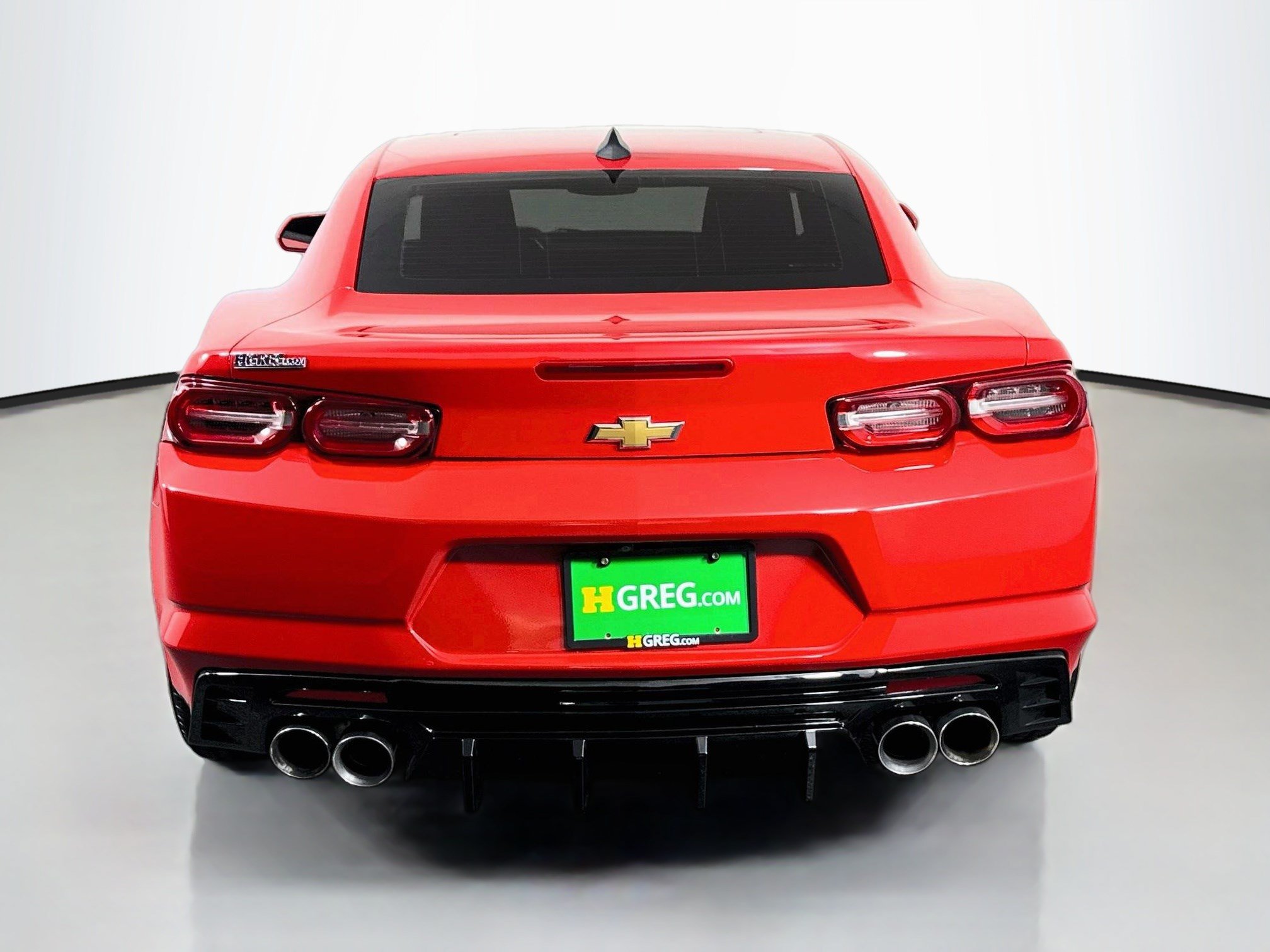 Used 2022 Chevrolet Camaro LT RWD image 8