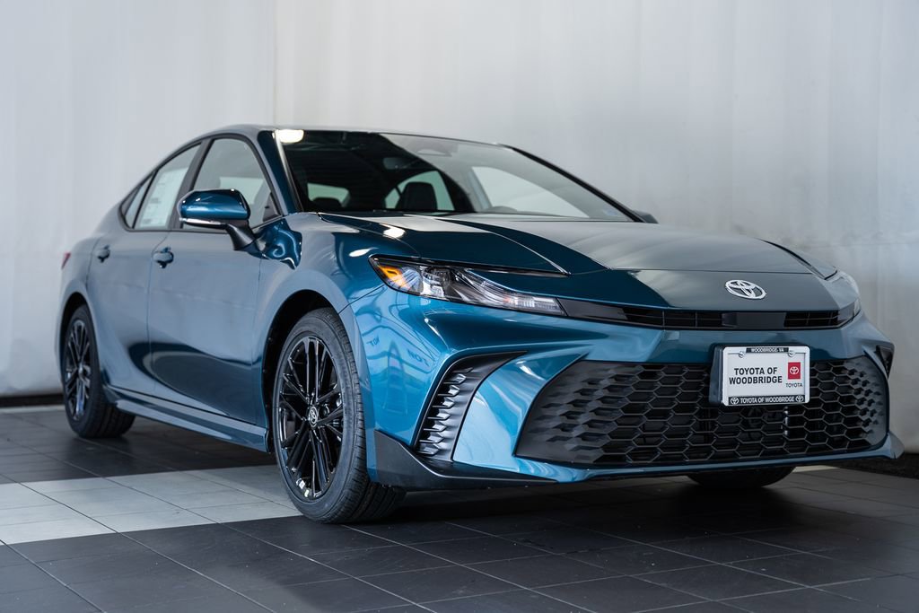 New 2026 Toyota Camry SE image 1