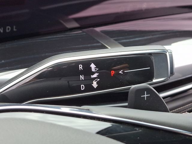 Certified 2025 Cadillac Escalade ESV Sport w/ LPO, Floor Liner Package image 15