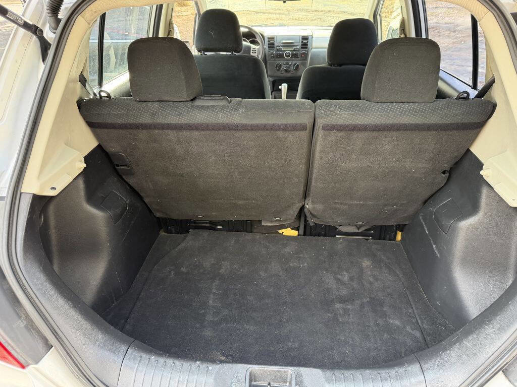 Used 2011 Nissan Versa 1.8 S w/ PWR Plus Pkg image 16