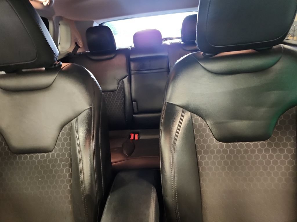 Used 2019 Jeep Compass Latitude AWD/4WD image 34