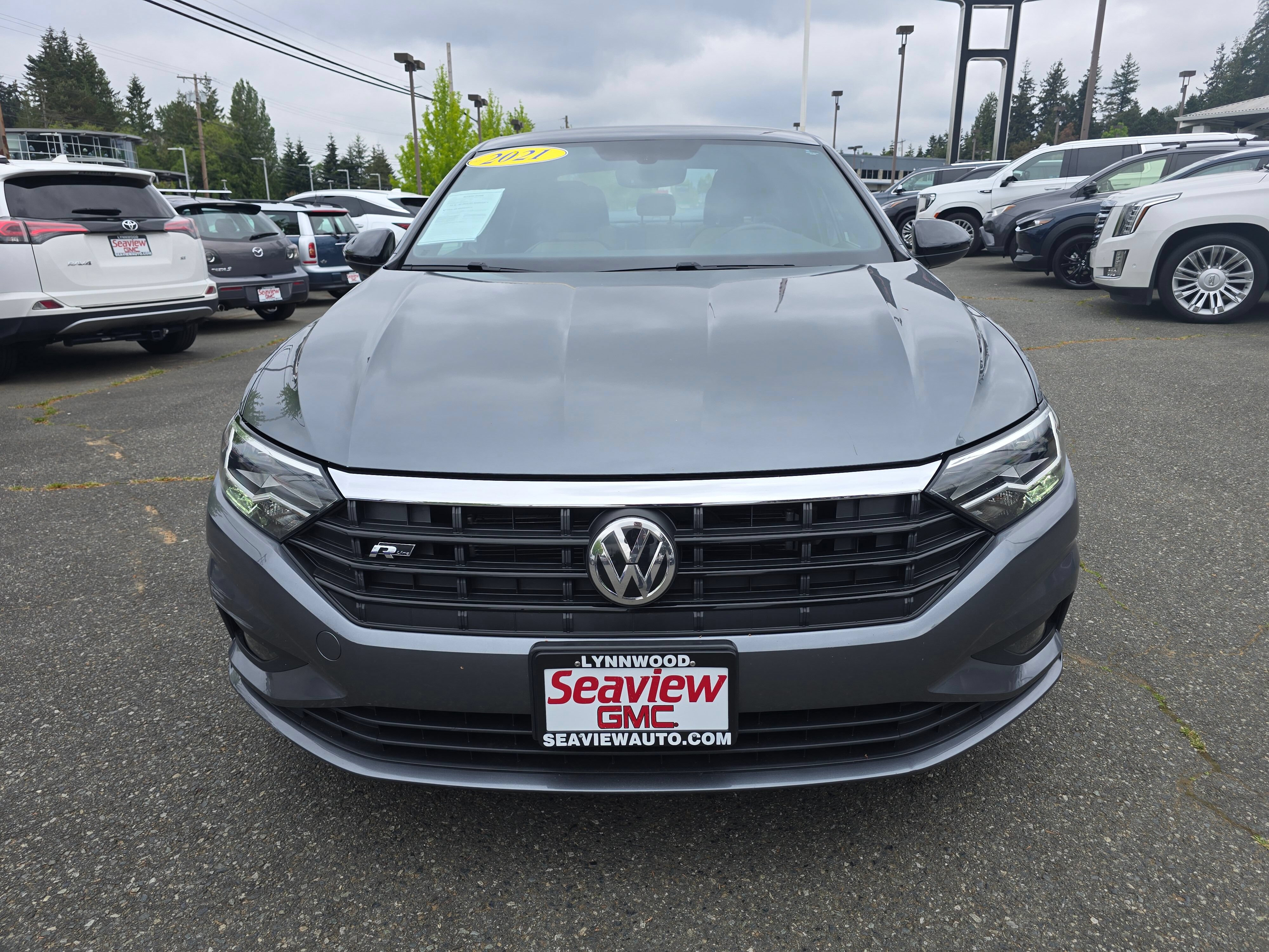 Used 2021 Volkswagen Jetta R-Line FWD image 8