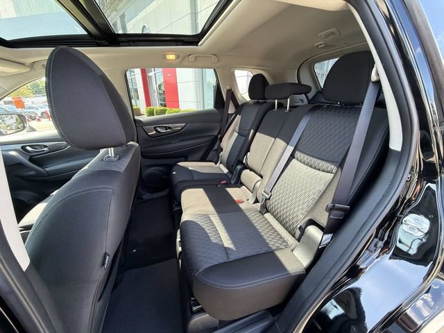 Certified 2018 Nissan Rogue SV w/ Sun & Sound Touring Package AWD/4WD image 24