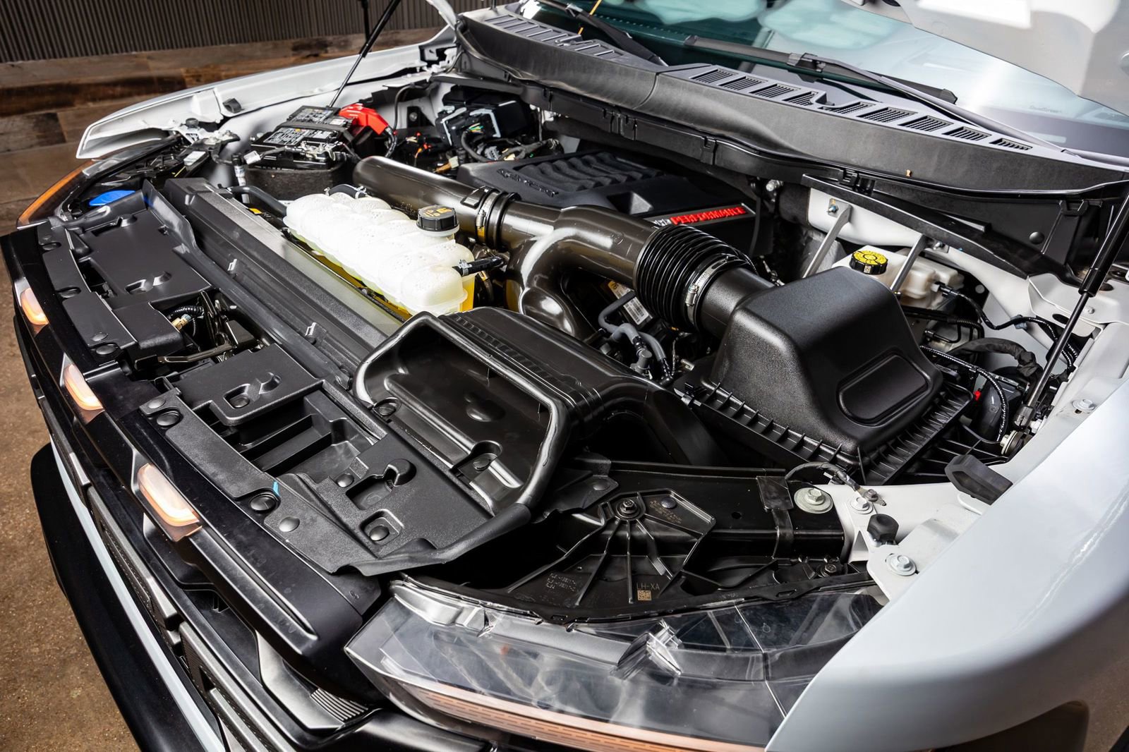 Used 2025 Ford F150 Raptor image 40