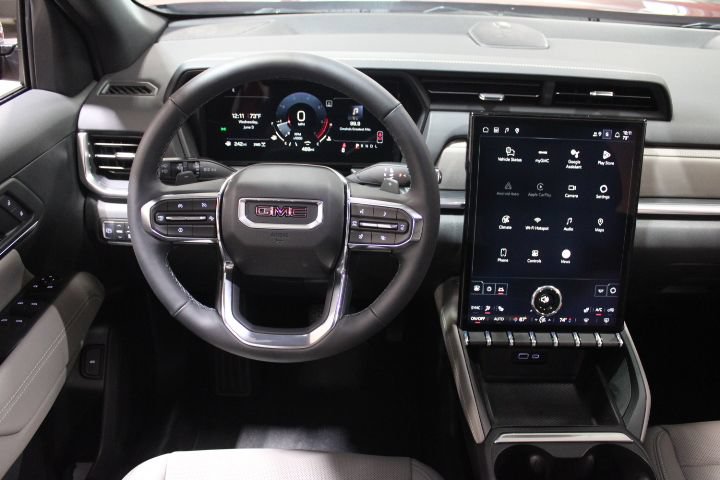 New 2026 GMC Terrain Elevation w/ Elevation Premium Package AWD/4WD image 30