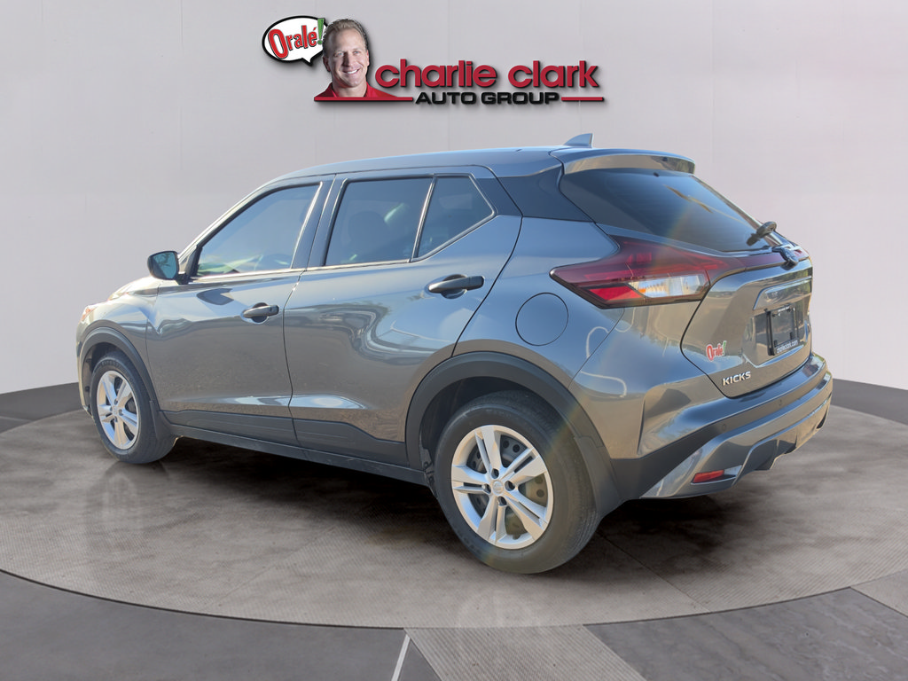 Used 2025 Nissan Kicks Play S FWD image 3