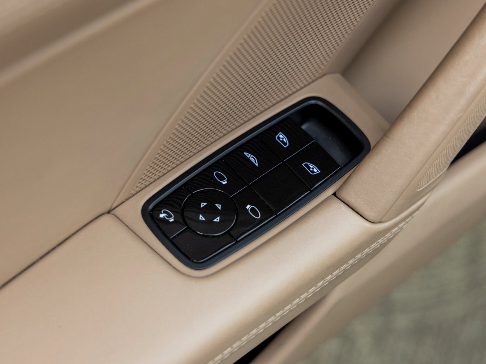 Certified 2020 Porsche 911 Carrera S image 23