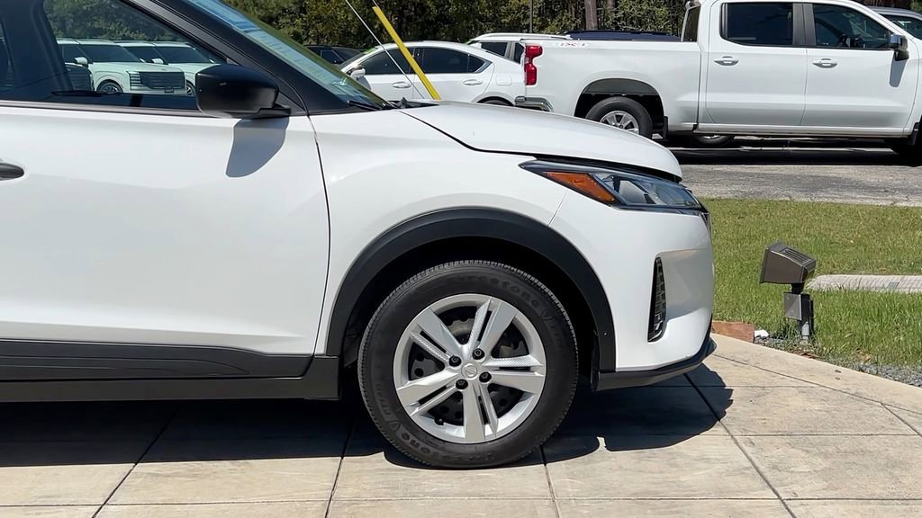 Used 2023 Nissan Kicks S image 14