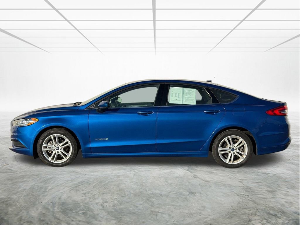 Used 2018 Ford Fusion S image 2