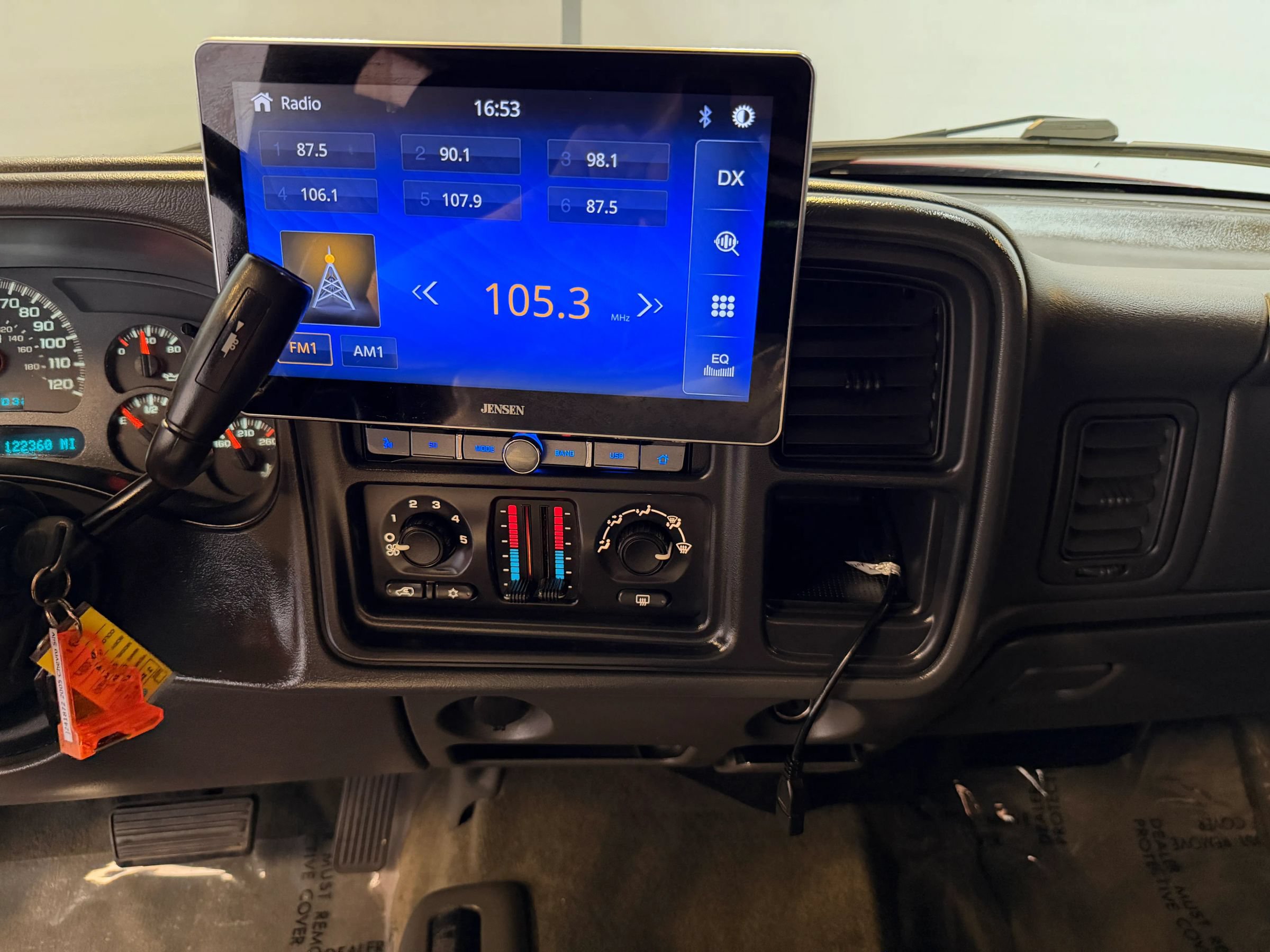 Used 2005 Chevrolet Silverado 1500 LS w/ Light Duty Power Package AWD/4WD image 16