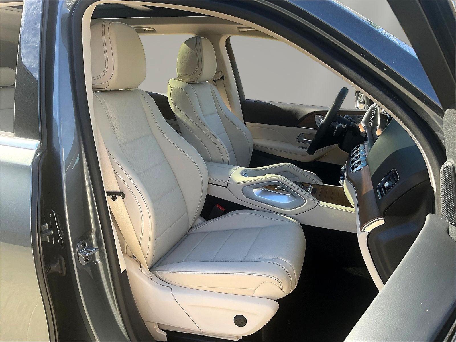 Used 2026 Mercedes-Benz GLE 450 4MATIC image 30