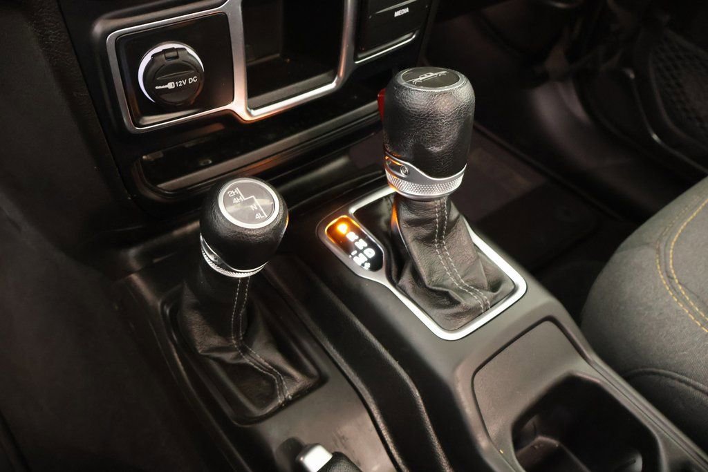 Used 2024 Jeep Gladiator Sport image 7