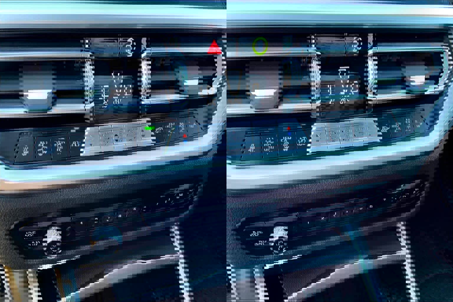 Used 2023 BMW 430i Convertible image 31