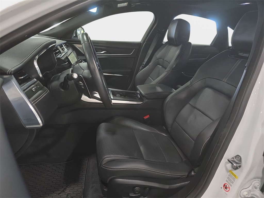 Used 2023 Jaguar XF R-Dynamic SE image 14