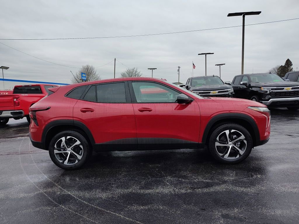 New 2026 Chevrolet Trax RS w/ Driver Confidence Package image 2