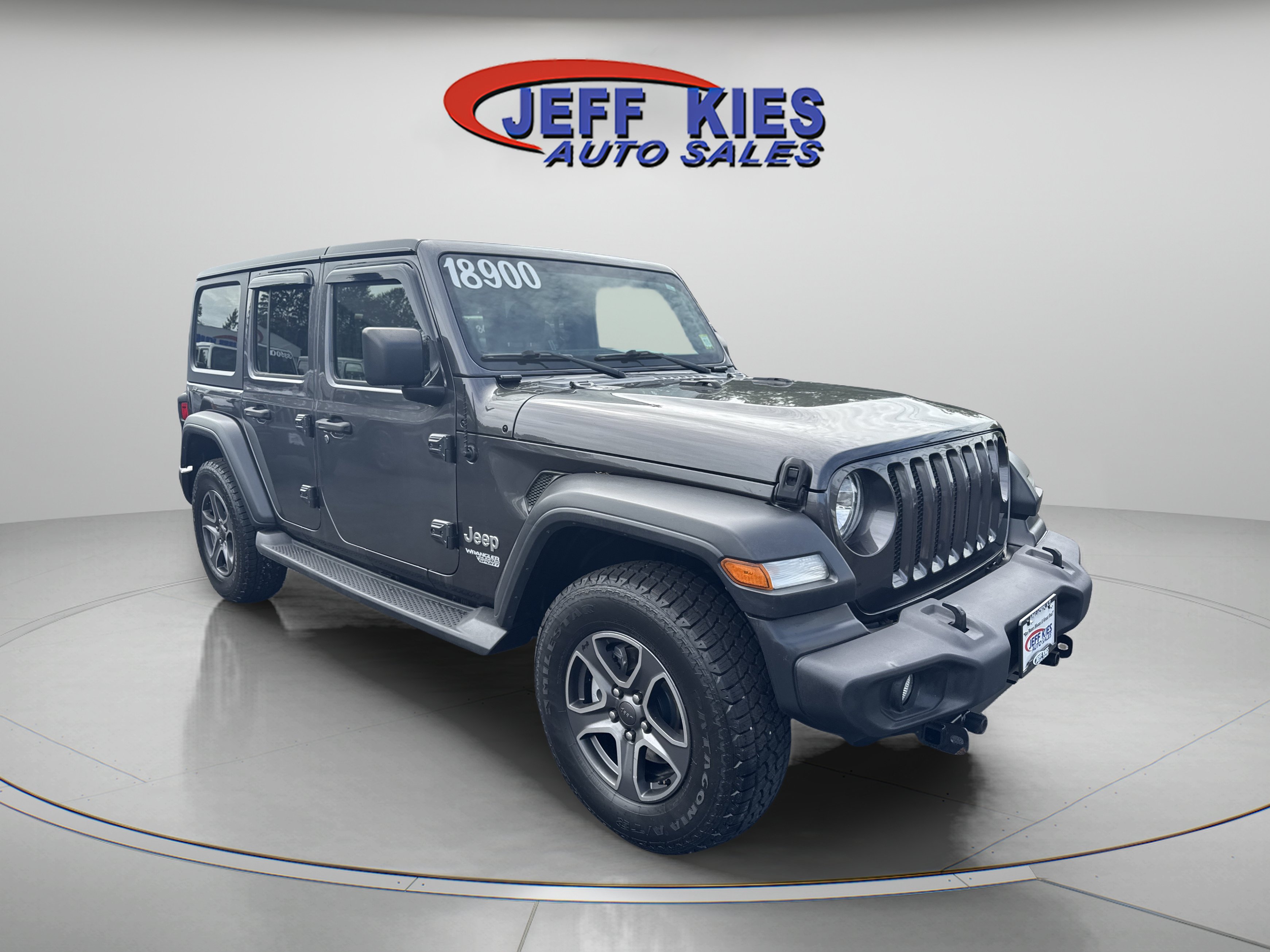 Used 2018 Jeep Wrangler Unlimited Sport S AWD/4WD image 3