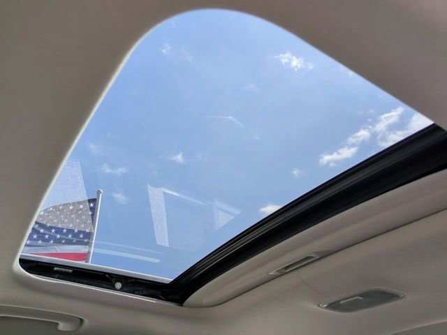 Used 2023 Hyundai Venue SEL w/ Cargo Package image 20