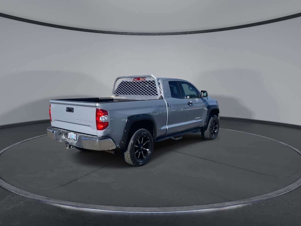 Used 2018 Toyota Tundra SR5 w/ TRD Off Road Package image 8