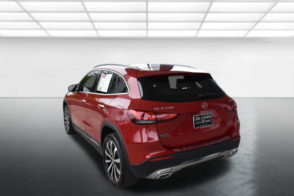 Used 2021 Mercedes-Benz GLA 250 4MATIC w/ Premium Package image 9
